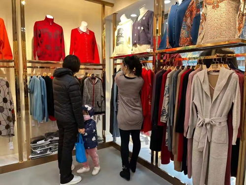 銀發(fā)經濟加速崛起中老年服裝市場迎來新藍海